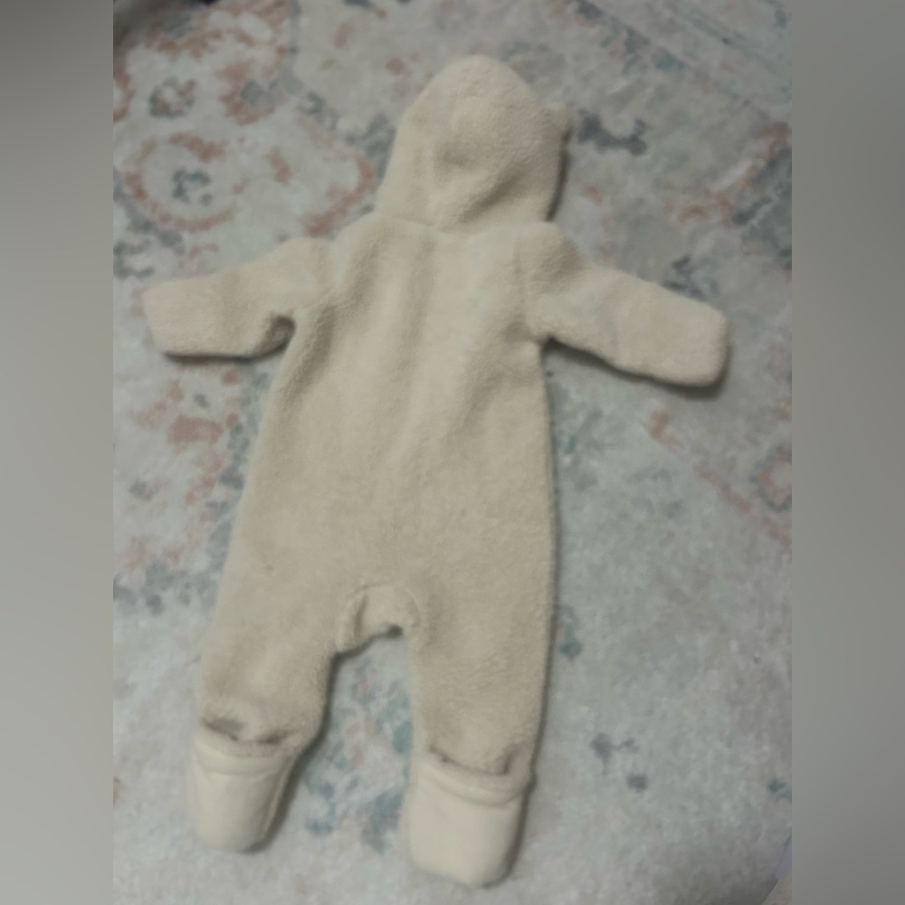 Nordstrom baby cream fleece bear suit size 3 months - Picture 7 of 7
